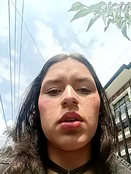 Danni shy online show from 12.22.25