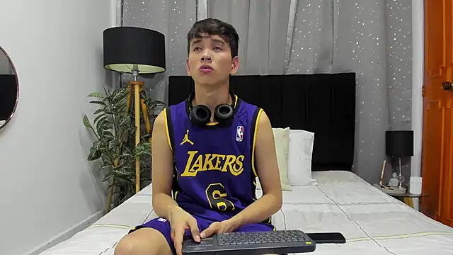 Brian-Ausslos online show from 01.05.25