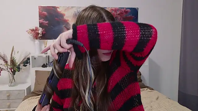 Nellie Medina online show from 10.30.25