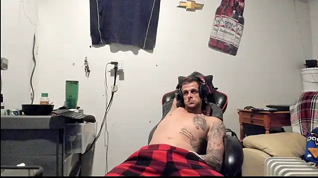 Snapshot of JamesMichael88 chatting on 03.02.25 JamesMichael88 online show from 03.02.25