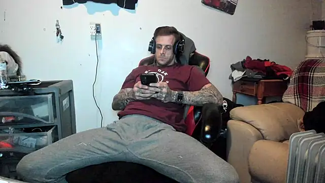 Snapshot of JamesMichael88 chatting on 03.05.25 JamesMichael88 online show from 03.05.25