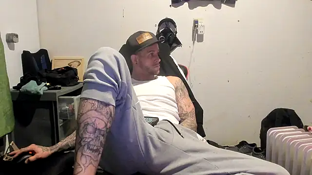 Snapshot of JamesMichael88 chatting on 03.10.25 JamesMichael88 online show from 03.10.25