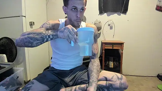 Snapshot of JamesMichael88 chatting on 03.17.25 JamesMichael88 online show from 03.17.25