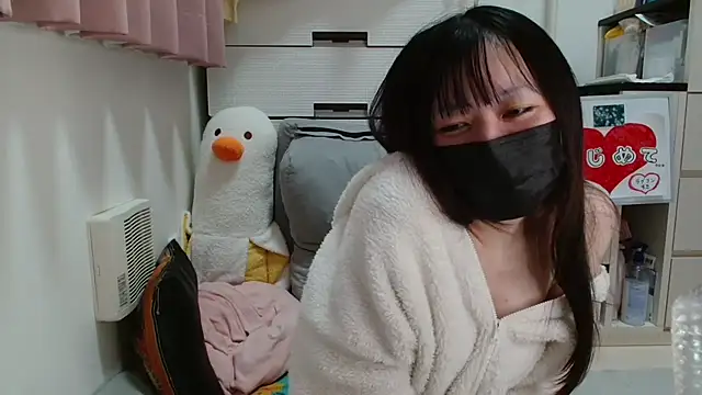 Snapshot of pipimi_khaos chatting on 12.02.25 pipimi khaos online show from 12.02.25