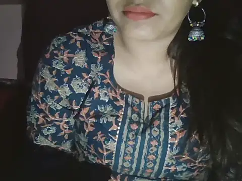 Hot-shanvi online show from 04.10.26