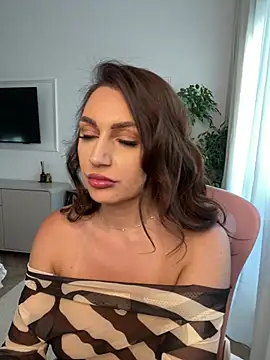 Snapshot of claraxjoyy chatting on 06.17.26 claraxjoyy online show from 06.17.26