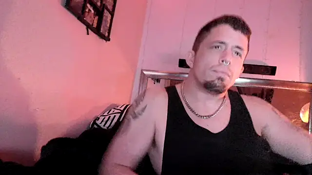 Snapshot of nickatnite1227 chatting on 12.29.24 nickatnite1227 online show from 12.29.24