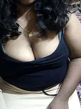 Snapshot of Rathi22 chatting on 06.18.26 Rathi22 online show from 06.18.26