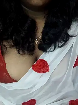 Snapshot of Rathi22 chatting on 06.20.26 Rathi22 online show from 06.20.26