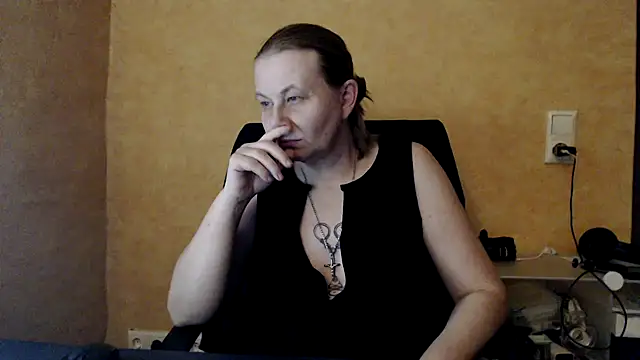 Sweet Phoenix online show from 01.28.25