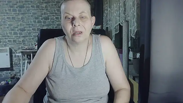 Sweet Phoenix online show from 10.10.25