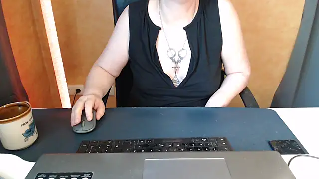 Snapshot of Sweet_Phoenix chatting on 05.16.26 Sweet Phoenix online show from 05.16.26