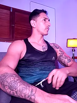 Joylopez fit online show from 11.03.25