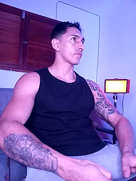 Joylopez fit online show from 11.18.25