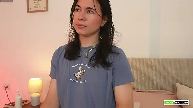Snapshot of cute_erelis_ chatting on 06.20.26 cute erelis online show from 06.20.26