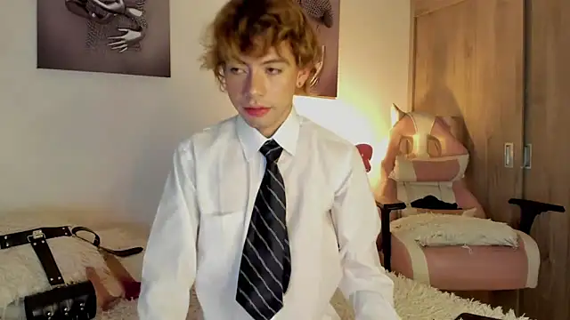 Henophiid online show from 09.23.25