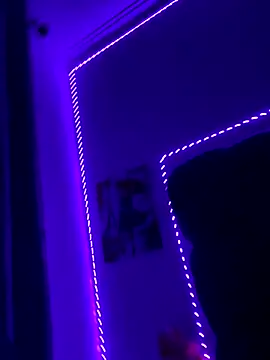 Snapshot of Thando04 chatting on 11.10.25 Thando04 online show from 11.10.25