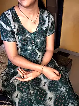 lovelygirl4567 online show from 10.09.25