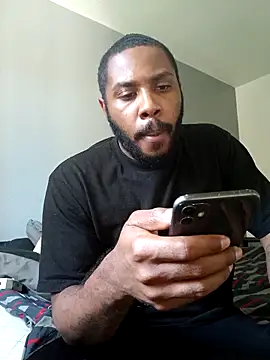 Snapshot of Caliclysm chatting on 09.28.25 Caliclysm online show from 09.28.25