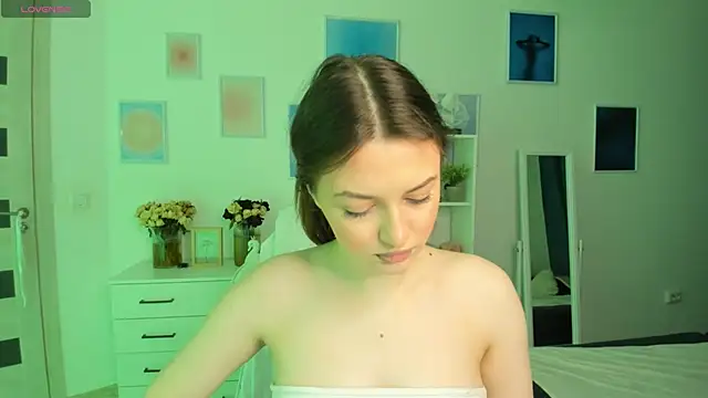 MiaVixxen online show from 09.22.25