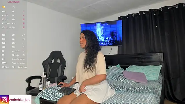 Snapshot of madisonbrunette chatting on 10.17.25 madisonbrunette online show from 10.17.25