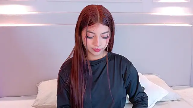 Snapshot of NickyBelmonth chatting on 03.11.25 NickyBelmonth online show from 03.11.25