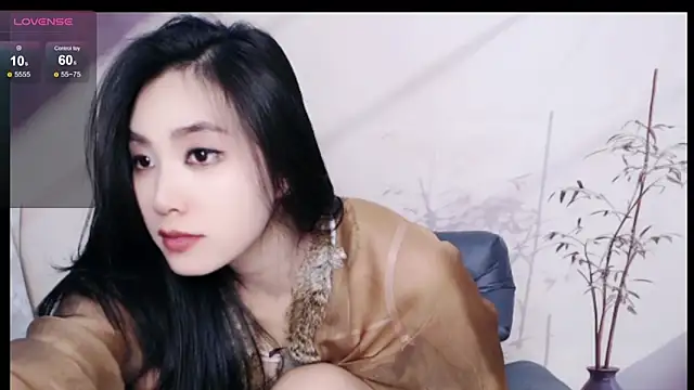 Snapshot of xiaotiantian-76 chatting on 02.26.25 xiaotiantian-76 online show from 02.26.25