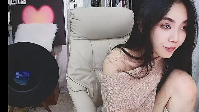 xiaotiantian-76 online show from 12.16.25