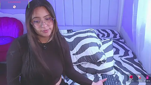 Snapshot of Gretta_Hot chatting on 01.13.26 Gretta Hot online show from 01.13.26