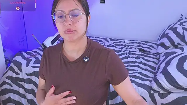 Snapshot of Gretta_Hot chatting on 02.11.26 Gretta Hot online show from 02.11.26