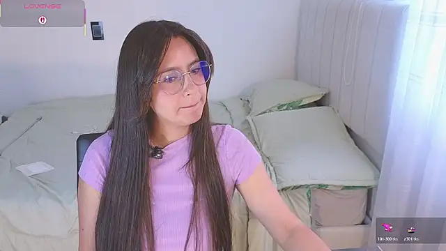 Snapshot of Gretta_Hot chatting on 02.27.26 Gretta Hot online show from 02.27.26