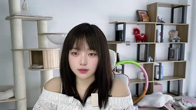 Chenjing0 online show from 04.19.26