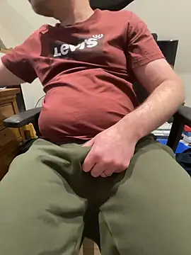 Snapshot of calypsohot chatting on 02.13.26 calypsohot online show from 02.13.26