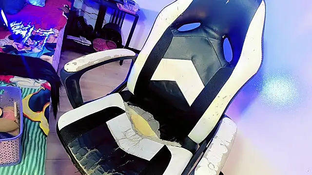 Gisele fox online show from 04.18.26