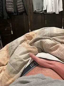 gamdschie49 online show from 10.21.25