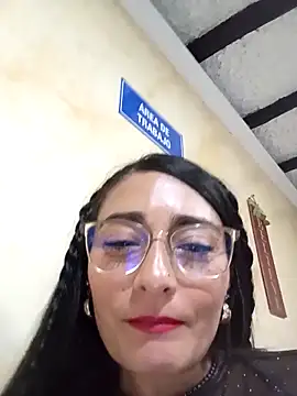 BELLA--26 online show from 02.22.25