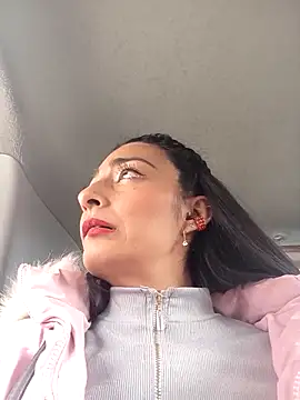 BELLA--26 online show from 03.13.25