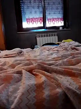 Snapshot of HueingChamber4352 chatting on 09.13.25 HueingChamber4352 online show from 09.13.25