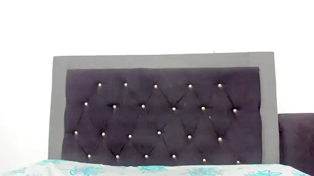 violetadumsper online show from 12.21.25