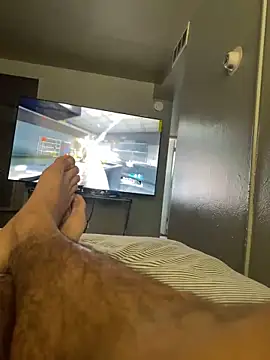 Snapshot of leisurelycriminal chatting on 09.26.25 leisurelycriminal online show from 09.26.25