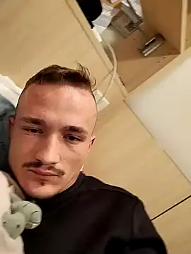 frankthefuck69 online show from 11.21.25