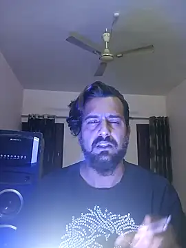 MAGNETICDADDY8 online show from 01.05.25