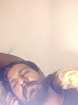 MAGNETICDADDY8 online show from 01.12.26