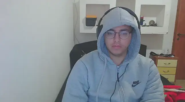 Snapshot of HotNatanIsraeli chatting on 01.18.25 HotNatanIsraeli online show from 01.18.25