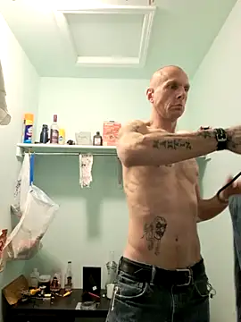 Snapshot of SoooV3ryKinky chatting on 01.02.25 SoooV3ryKinky online show from 01.02.25