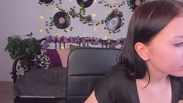 AmeliaVon online show from 01.15.25