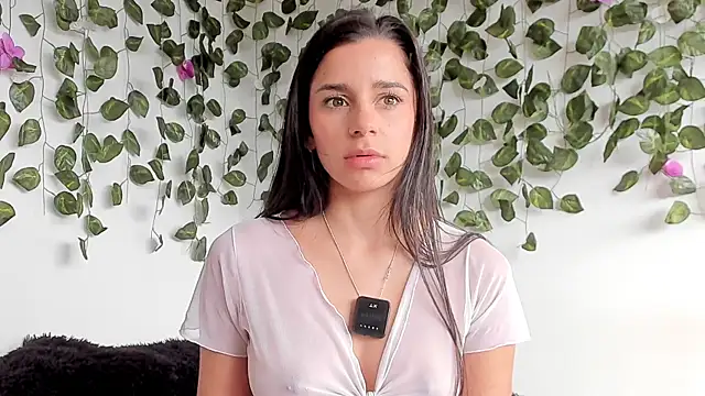 Laurensmith9 online show from 04.21.26