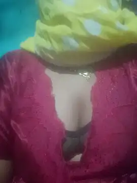 YourHotRandi online show from 01.08.25