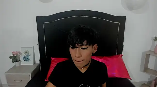 Snapshot of Natasha69 chatting on 01.05.25 Natasha69 online show from 01.05.25