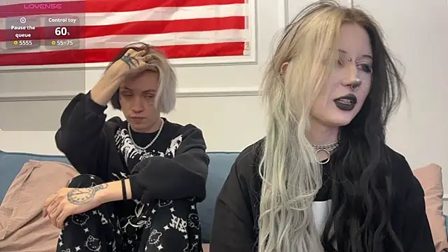 Snapshot of VeryRare_TwinS chatting on 02.22.26 VeryRare TwinS online show from 02.22.26